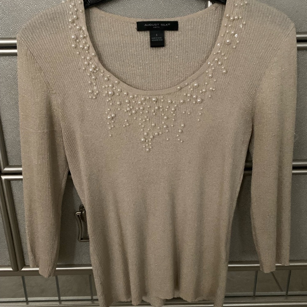 Beautiful winter top. Great for all occassions
